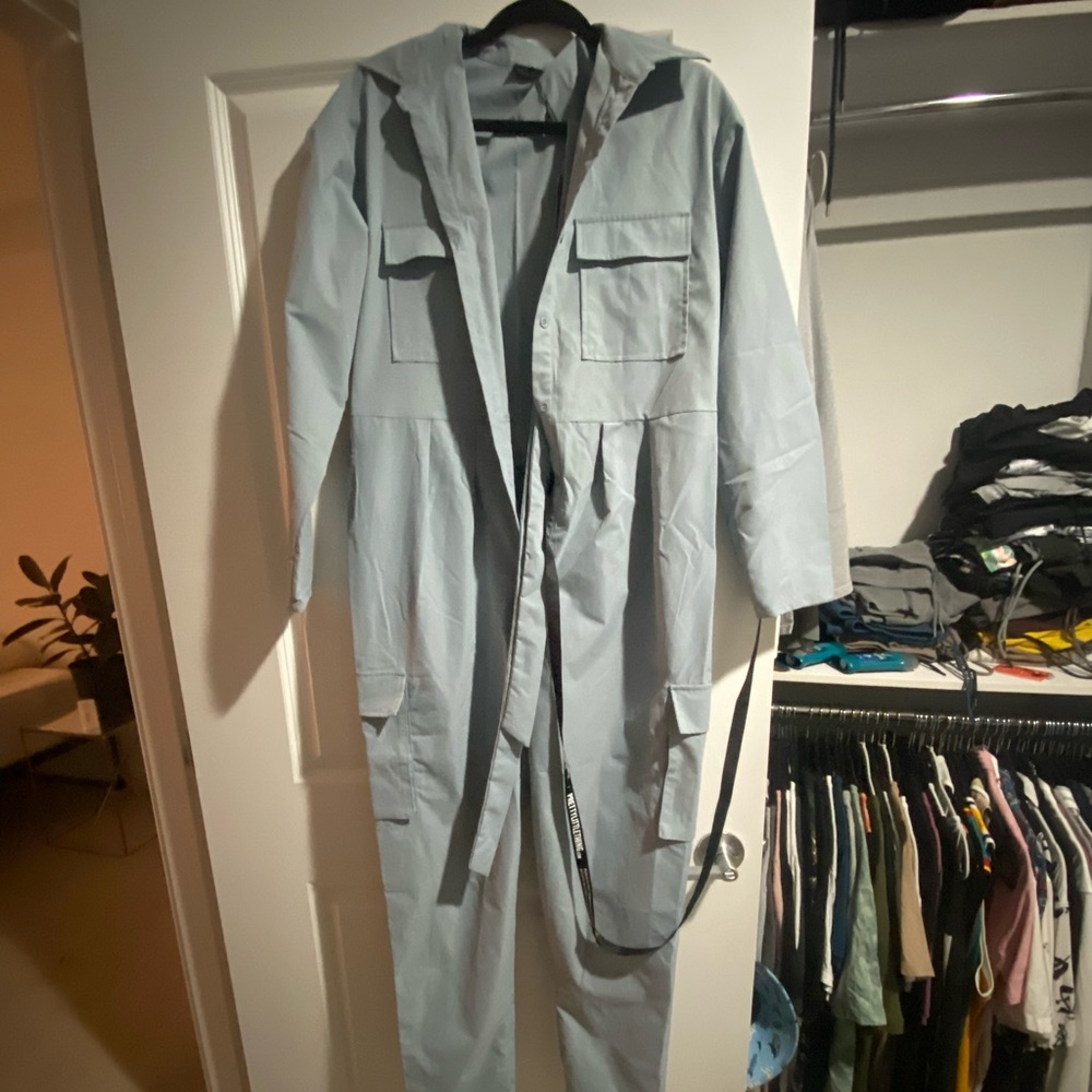 Jump suit